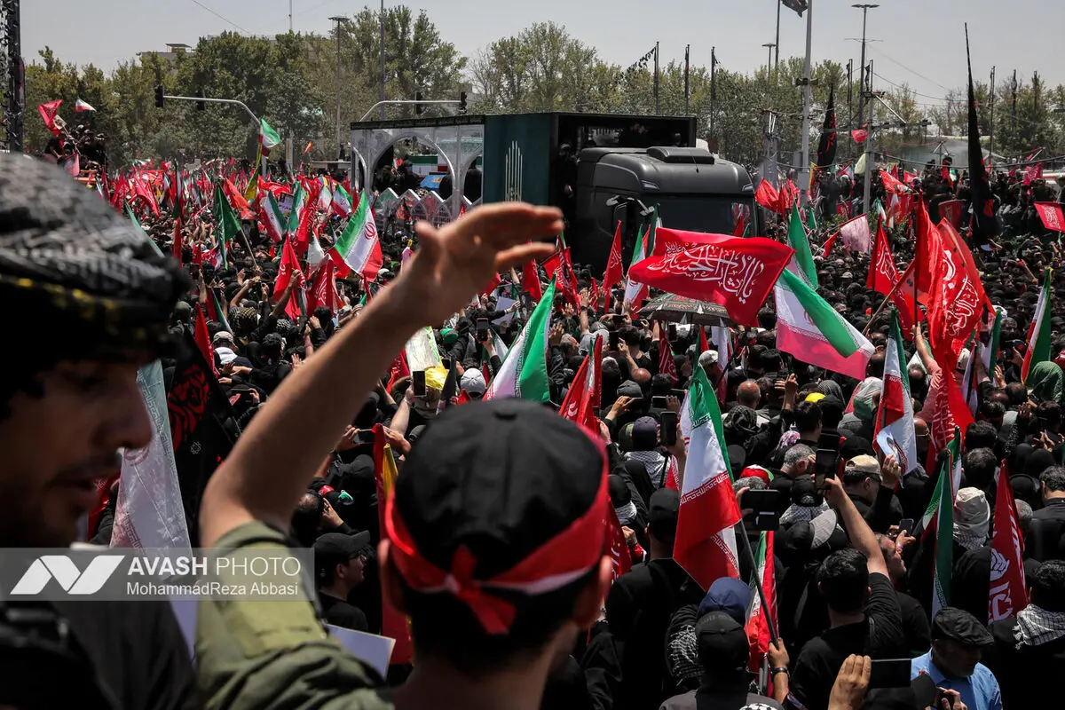 مراسم تشییع پیکر مطهر رهبر شهید انقلاب در تهران -