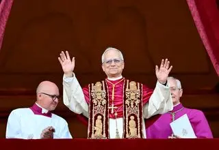 پاپ: جنگ آمریکا و اسرائیل علیه ایران عادلانه نبود