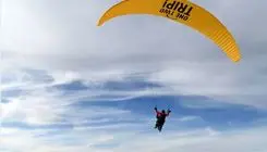 چترباز بخت برگشته در هوا یخ زد!
