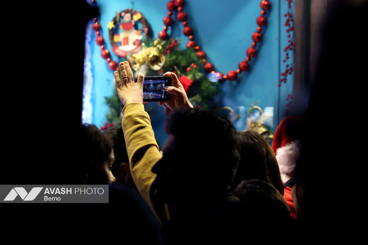 حال و هوای شب کریسمس - تهران