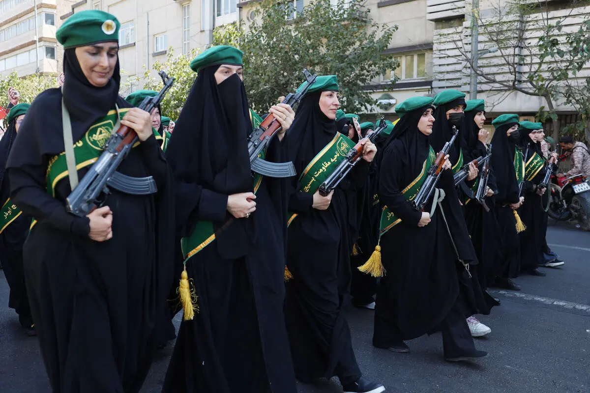 رزمایش جان‌فدایان ایران
