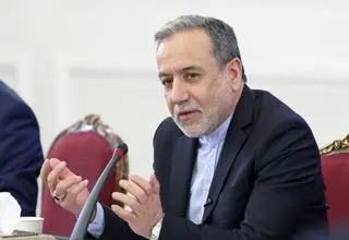 عراقچی: ایرانیان برابر حملات بزدلانه سر خم نمی‌کنند