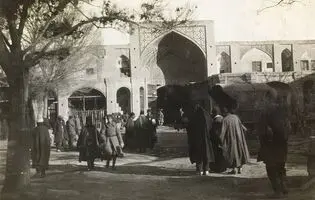 فیلمی بسیار نادر و کمیاب از ۱۲۰ سال پیش بازار تهران