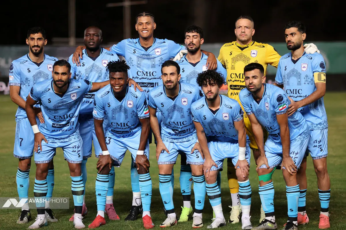 چادرملو و پرسپولیس