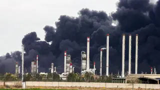 ترامپ: به نتانیاهو گفتم به تاسیسات نفت و گاز حمله نکند/ عراقچی: دیگر هیچ خویشتن‌داری درصورت تکرار وجود نخواهد داشت + فیلم و عکس