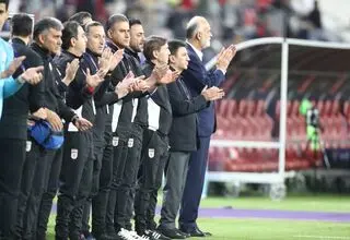 فدراسیون تماشاگر، تیم ملی بی‌برنامه