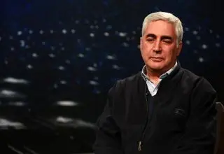 حاتمی‌کیا: ما آن شقایق‌ایم، که با داغ زاده‌ایم!