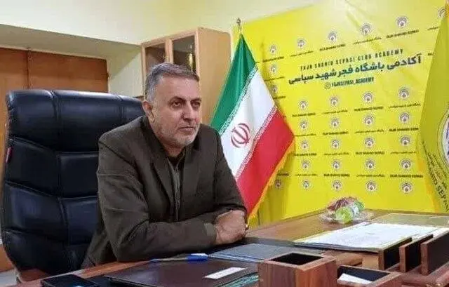 کریمی: قرارداد پیروز قربانی تمدید شد