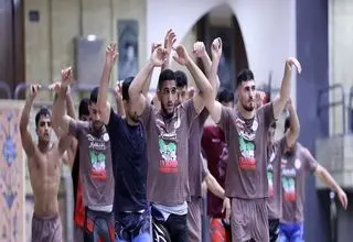 شاگردان درستکار به خط شدند