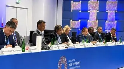 همتی: اولویت ارزی بانک مرکزی، تامین کالاهای اساسی مردم است