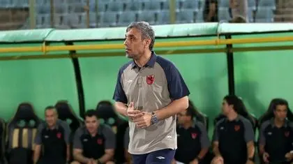 رسول، آذرِ لیگ را می بیند؟