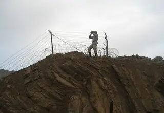 بازدید امیر حیدری از پروژه انسداد مرزی سیستان و بلوچستان 