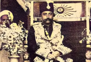 تنها فیلم مظفرالدین شاه قاجار از سفر دوم به فرنگ را ببینید