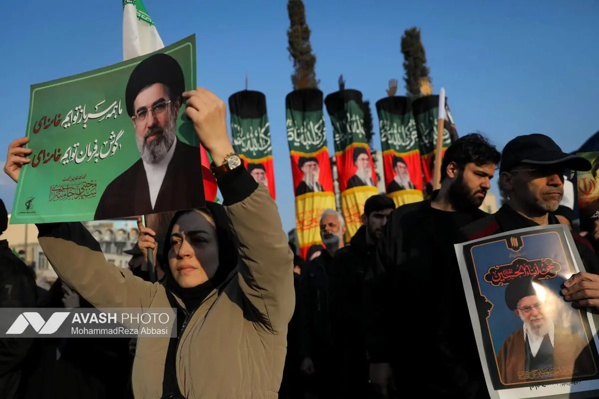 مراسم بیعت با سومین رهبر انقلاب اسلامی در تهران