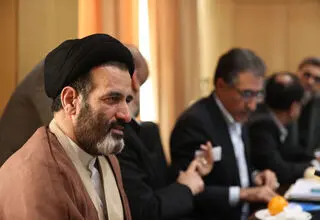 نماینده مجلس: زمان وصل اینترنت در اختیار دوستان امنیتی است 