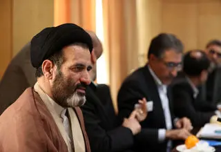 نماینده مجلس: زمان وصل اینترنت در اختیار دوستان امنیتی است 