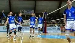 پاسور بلندبالای ایرانی کاپیتان تیم تاکاووی صربستان شد