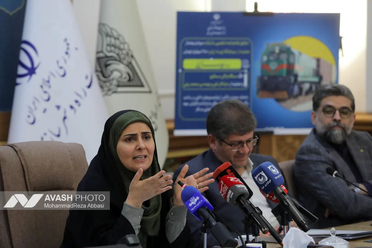 مراسم امضای قرارداد تامین ناوگان ریلی