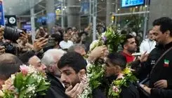 استقبال باشکوه از ملی‌پوشان کشتی آزاد