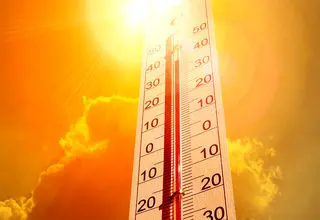 ایران در دل آتش و دود
