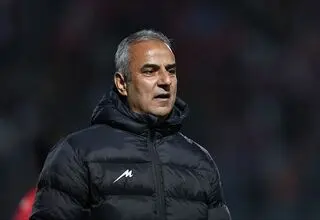 کار سخت کارتال برای رسیدن به رکورد برانکو در پرسپولیس
