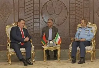 وزیر دفاع: ایران از گسترش همکاری‌های دفاعی با بلاروس استقبال می‌کند