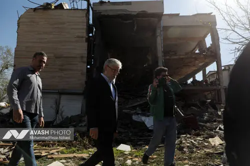 بازدید وزیر علوم از پژوهشگاه هوافضا