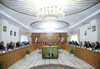 عارف: بازسازی خسارات جنگ ۱۲ روزه باید با جدیت دنبال شود