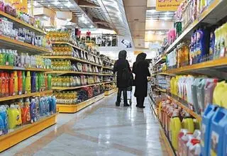 بحران معیشت در دی‌ ماه؛ بازنگری فوری در دستمزدها ضروری شد 