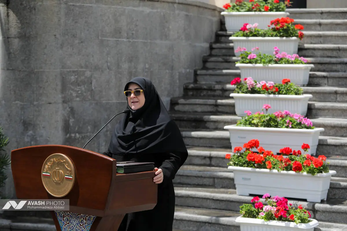 مهاجرانی: کارگران ستون اقتصادند