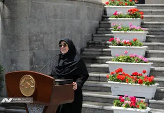 مهاجرانی: کارگران ستون اقتصادند