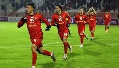 ۲ اخراجی و ۲۵ دقیقه وقت اضافه در دیدار تراکتور- چادرملو!
