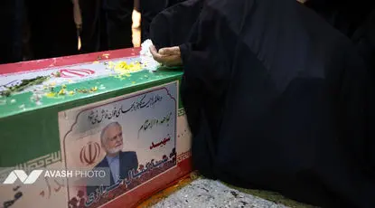 مراسم خاکسپاری پیکر شهید کمال خرازی