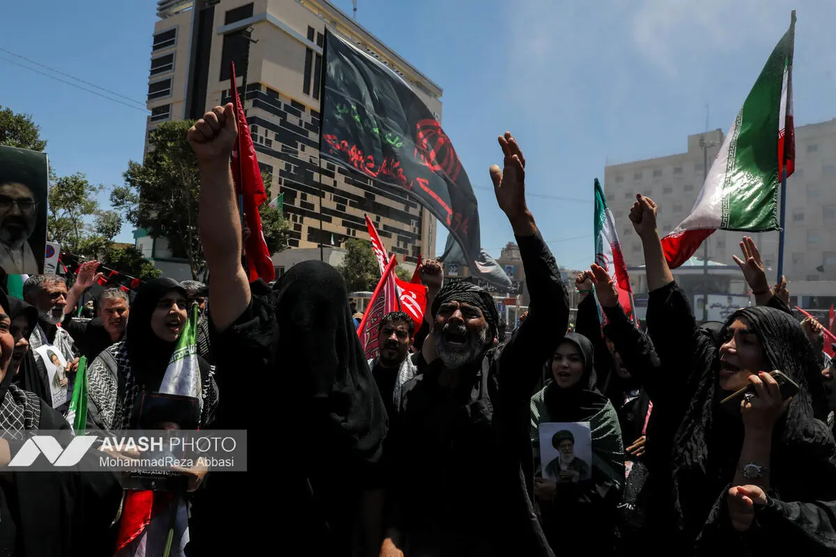 مراسم تشییع پیکر مطهر رهبر شهید انقلاب - مشهد
