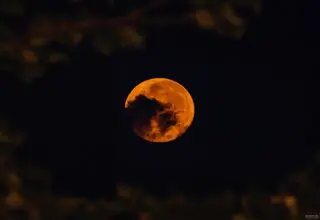 وقوع ماه‌گرفتگی کامل در ایران بعد از ۷ سال