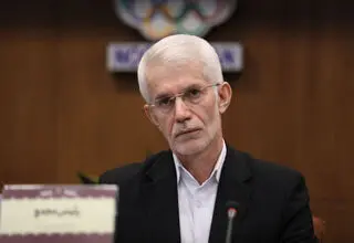شرایط صدور ویزای فوتبالی‌ها برای آمریکا/مبهم بودن مدرک تحصیلی رییس فدراسیون بدنسازی