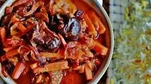 طرز تهیه خورش تبریزی با هویج و آلو و عطر دارچین