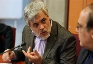 مهاجری: تندروها نباید با صدای بلندتر از اکثریت ۹۶ درصدی سخن بگویند