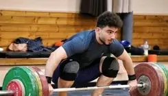 توسط سرپرست کاروان ایران، پاداش وزنه‌بردار طلایی کشورمان پرداخت شد