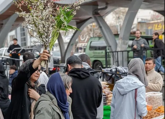 تهران به وقت نوروز و روایت شهری که بهار را باور دارد