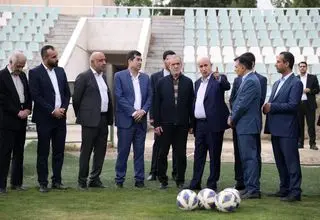 بازدید پزشکیان از مرکز ملی فوتبال ایران