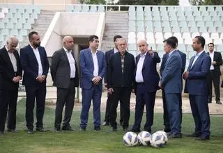 بازدید پزشکیان از مرکز ملی فوتبال ایران