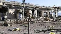 آثار حمله هوایی به مجتمع بین راهی در زنجان