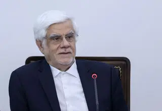 عارف: هم‌زمانی نوروز ۱۴۰۴ با لیالی قدر، توازن شادی و معنویت را به ما می‌آموزد