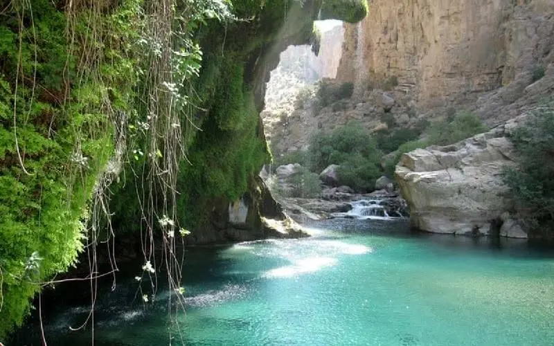 تنگ براق؛ تلاقی سنگ، آب و تاریخ در قلب طبیعت فارس