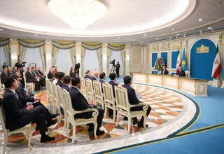 پزشکیان در قزاقستان دکتراری افتخاری گرفت