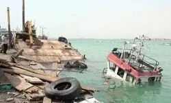 توقف فعالیت بندر المخا پس از حملات انصارالله