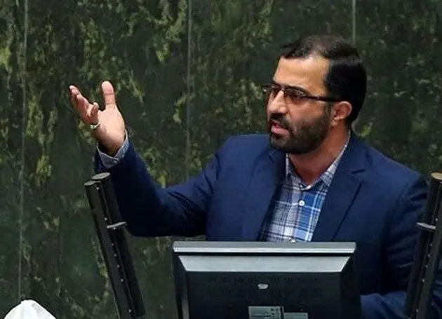 ادعای سخنگوی هیئت رئیسه مجلس درباره یکی از وزرای زیر تیغ استیضاح؛ به او اخطار می‌دهم!