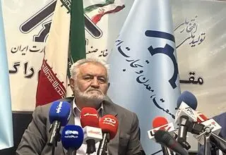 تعطیلی ۱۰ تا ۱۴ روزه واحدهای تولیدی در ماه؛ محرومیت ۵۰ درصد کارخانه‌ها از برق
