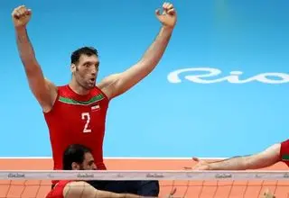 آسمانخراش والیبال جهان: بازی های پرسپولیس را نمی‌بینم!